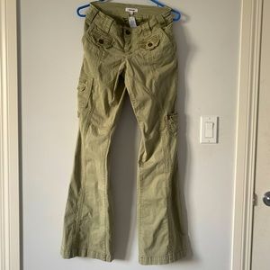 Low waisted flared, light army green cargos
